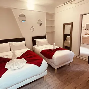 ホテル Louvain